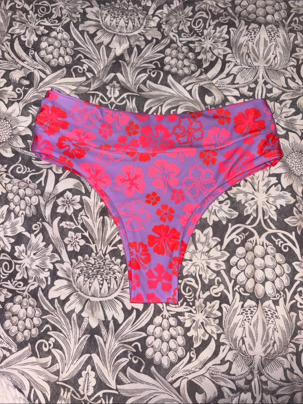 NWOT Kulani Kinis Bottoms